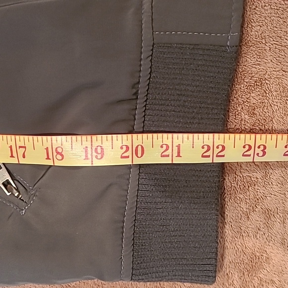 Khaki green bomber jacket - Picture 9 of 14